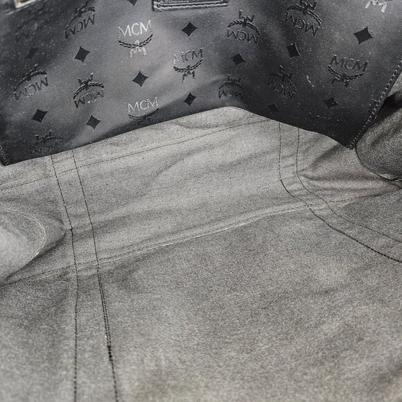 MCM Black Visetos Shopper Bag - Picture 11 of 17